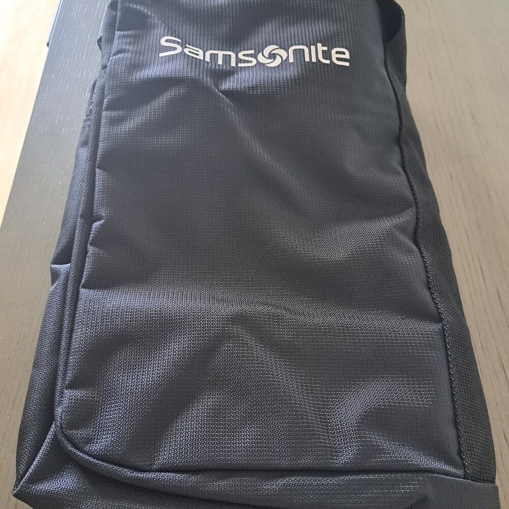 Brand New Samsonite 25” Extra Large Black Duffel Versatile Bag Lightweight - Picture 4 of 13